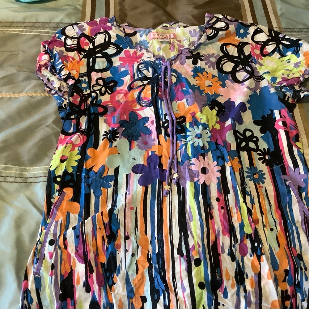 Koi scrub top size L